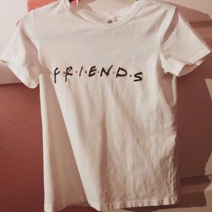 Classic Friends Tee 💫